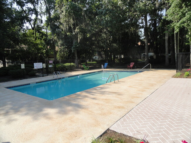 Available in Mid-March- Remodeled 2 Bedroo... - Available in Mid-March- Remodeled 2 Bedroo... House