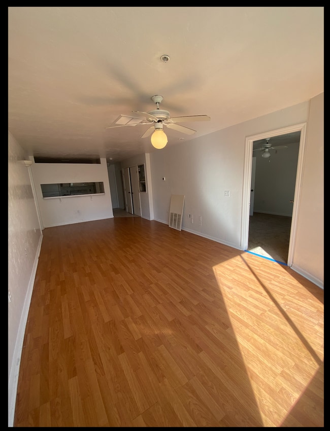 Photo - 4000 SW 23rd St Unit 2