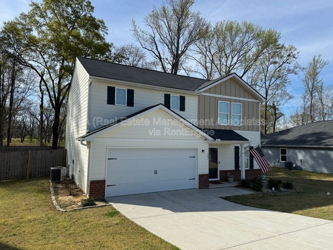 Photo - 141 Catalpa Rd