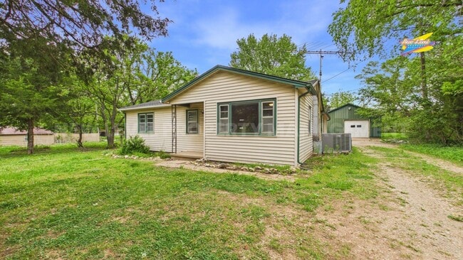 Photo - 4704 SW 101st Terrace