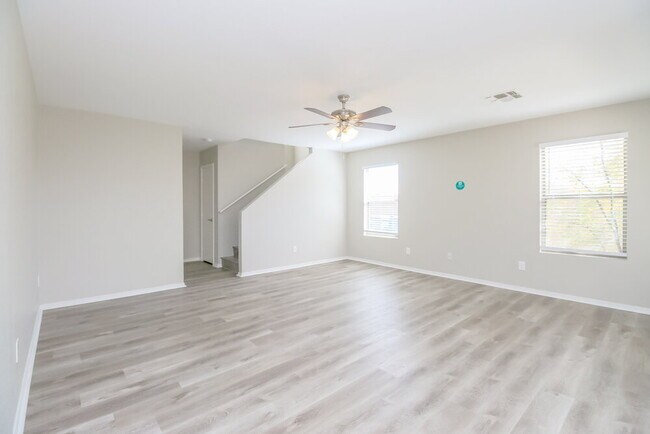 Photo - 2267 E 35th Ave