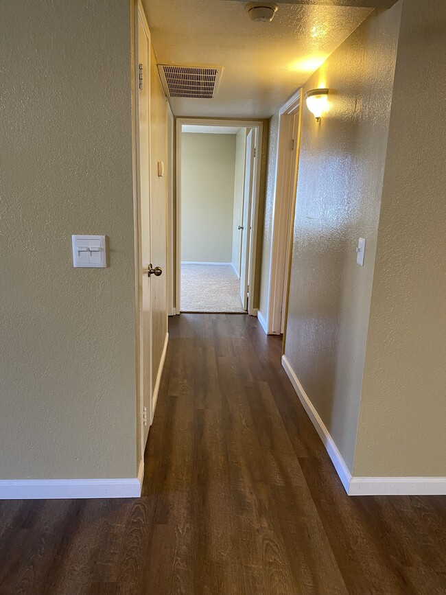 Photo - Sierra Ridge Apartments