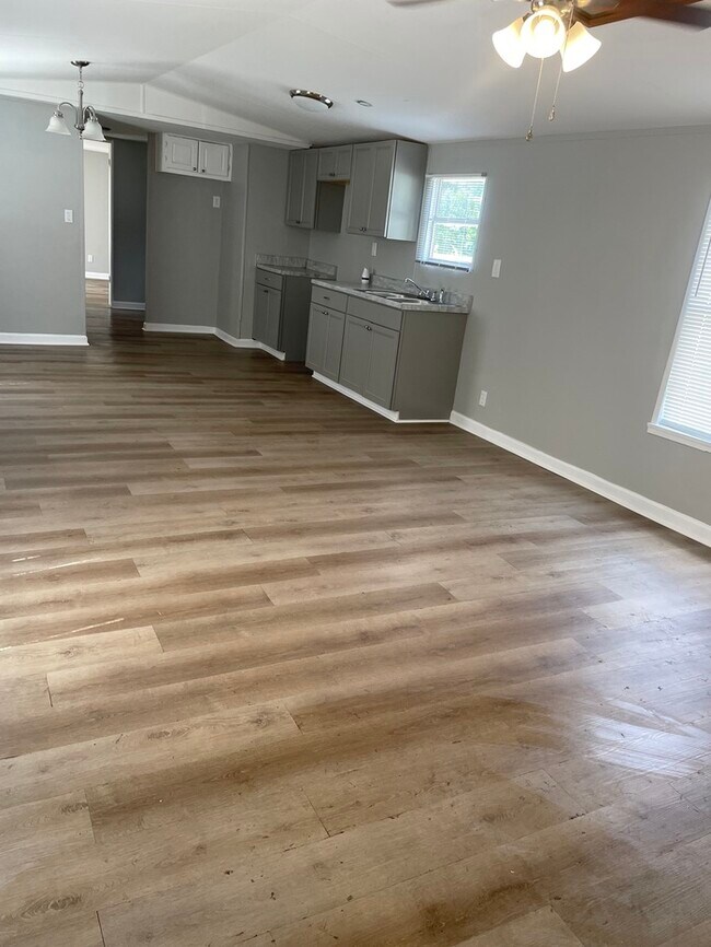 Photo - 655 Old Branch Rd