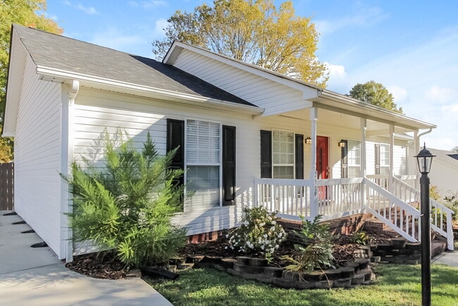 Photo - 2509 Scott St