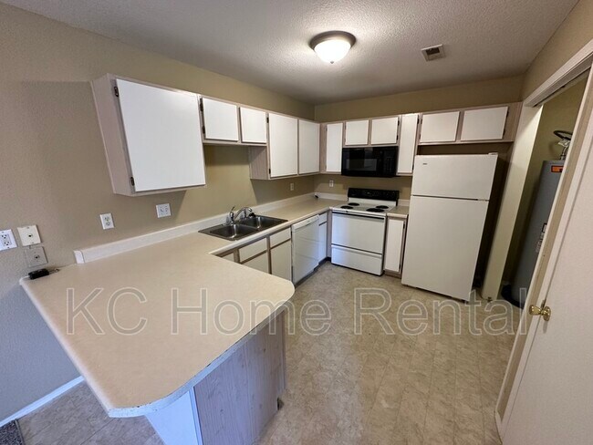 Photo - 2126 Highridge Dr Unit #D