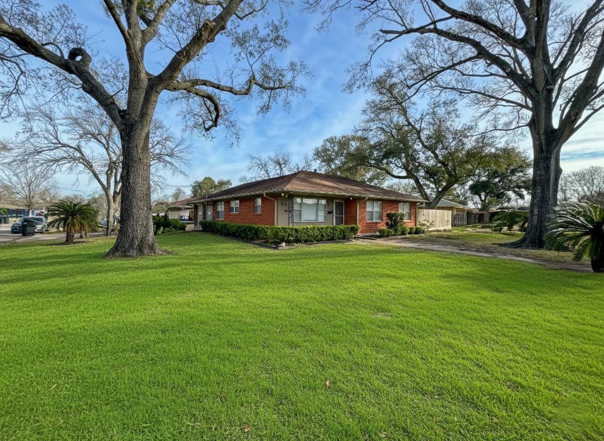 Photo - 5619 Wood Creek Way