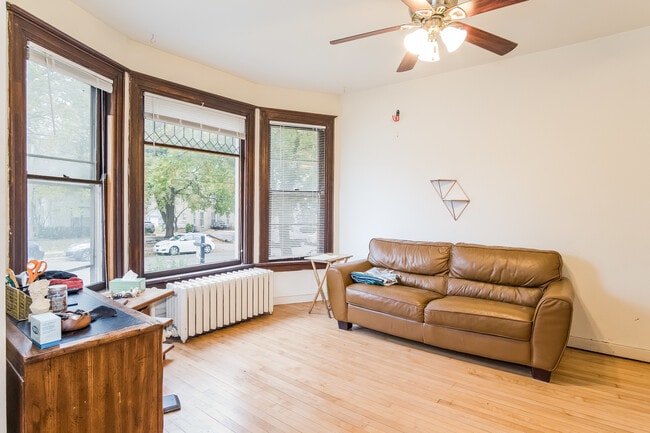 Photo - 223 S Mills St Unit 1N