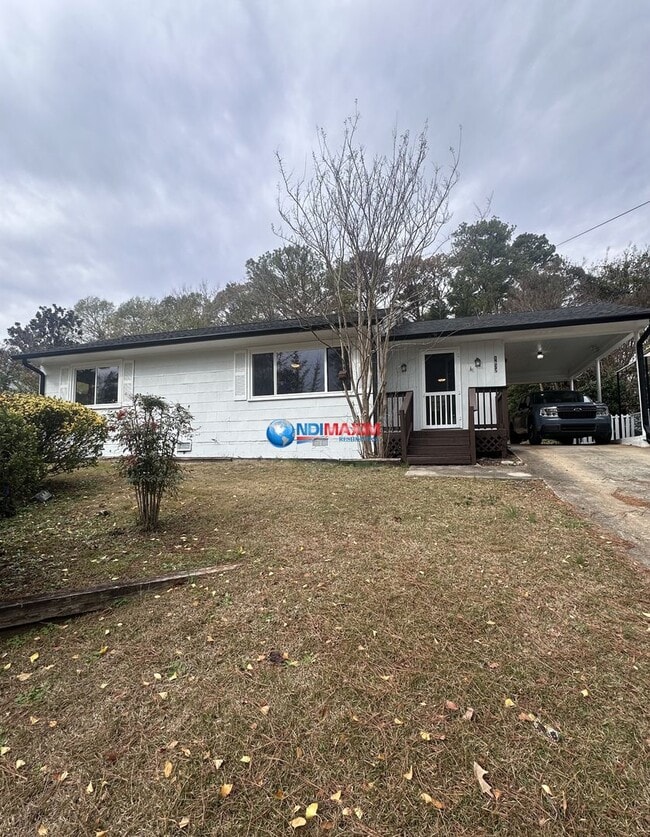 Photo - Great location newly RENOVATED ranch in Brookhaven