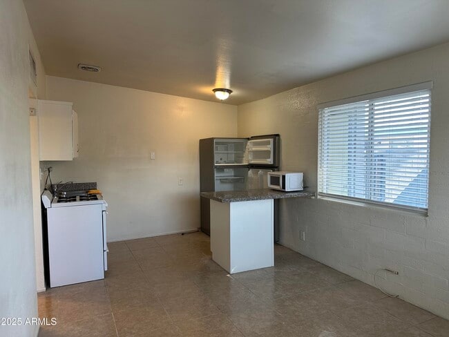 Photo - 903 S Mariana St Unit B