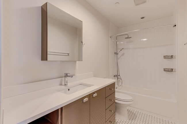 Photo - 115 Lake St Unit 314