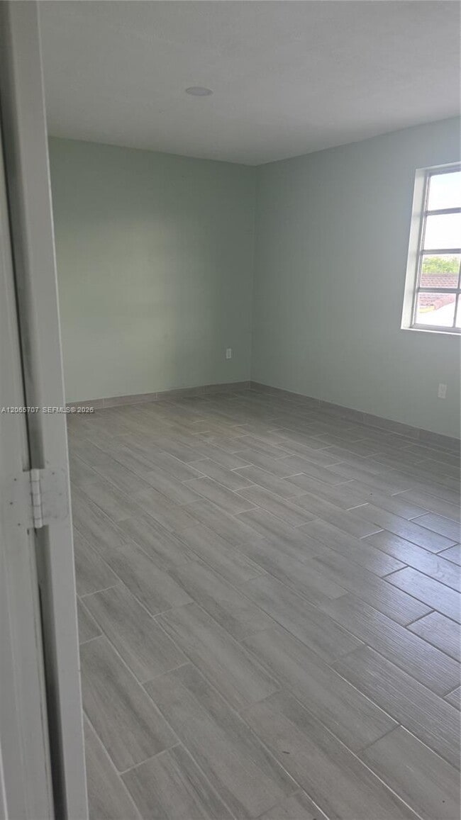 Photo - 359 W 12th St Unit 3