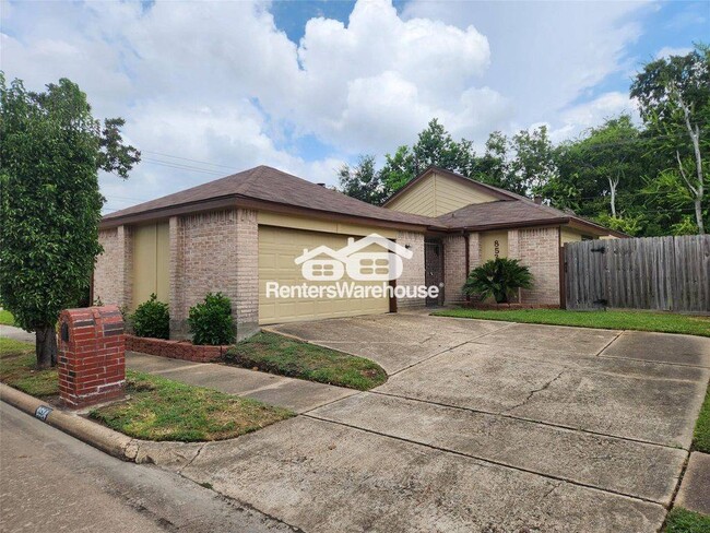 Building Photo - 8534 Dawnridge Dr Rental