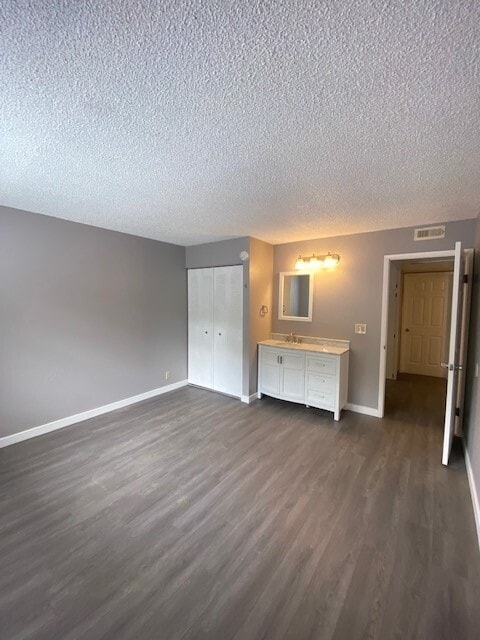 Fillmore Inn Studio Apartments