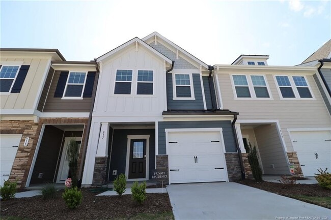 Building Photo - 917 Kensley Grv Ln