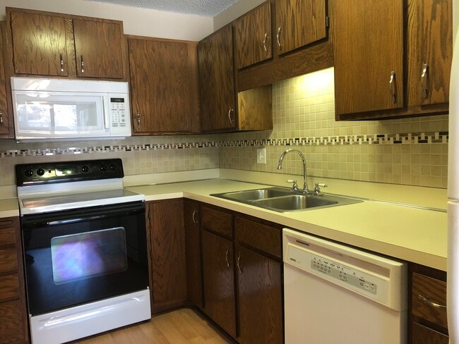 Building Photo - 7401 W 101st St Unit 119