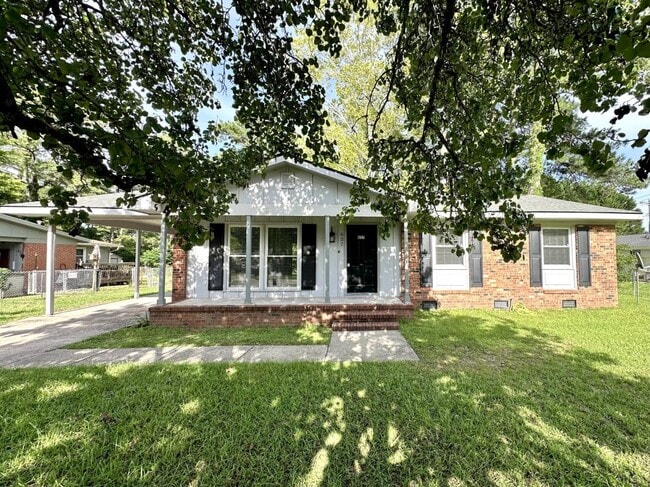 Building Photo - 627 Burgoyne Dr