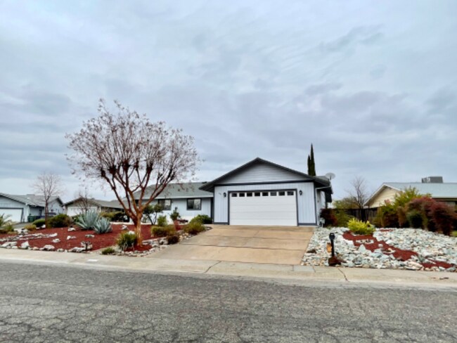 Photo - 3640 Elizabeth Way