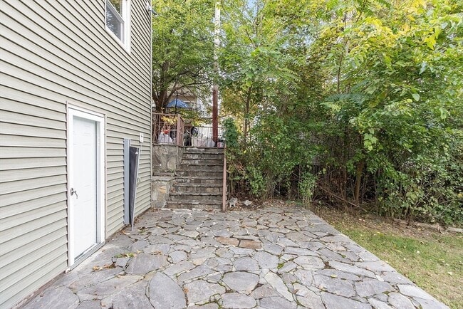 Photo - 75 Ingleside Ave