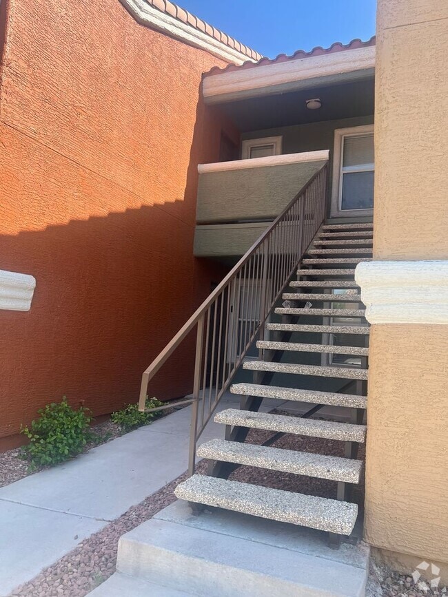 Building Photo - Cute One Bedroom, One Bath Condo Unit 2097