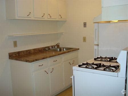 Kitchen - Foxwood Apartments