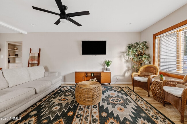 Photo - 2722 E Virginia Ave