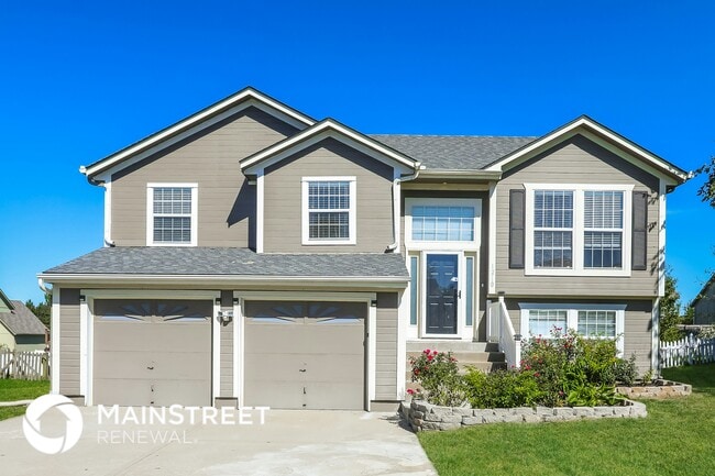 Building Photo - 1210 Aspen Dr