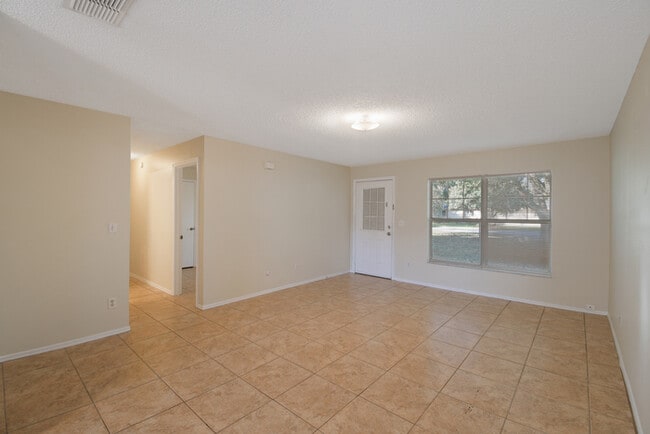 Photo - 208 Tuscanooga Rd