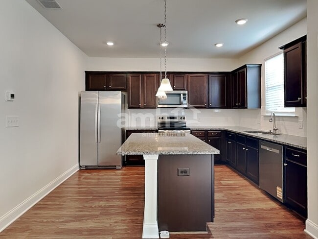 Photo - 602 Lk Vis Ct