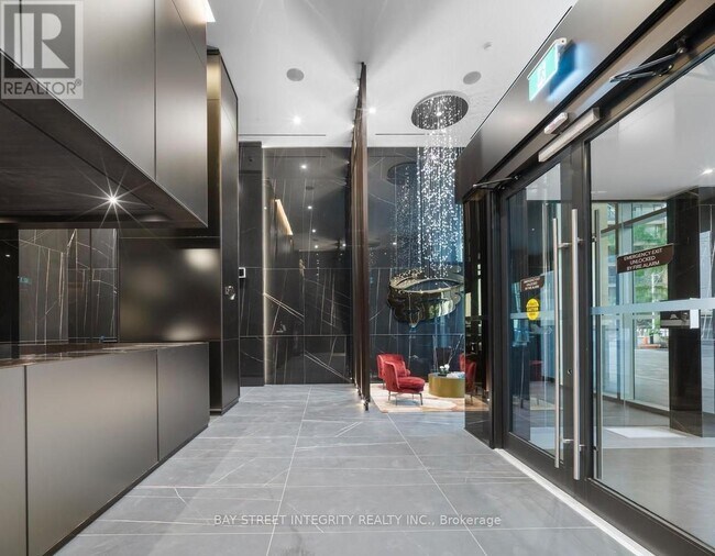 Photo - 11 Yorkville Ave Unité 2501