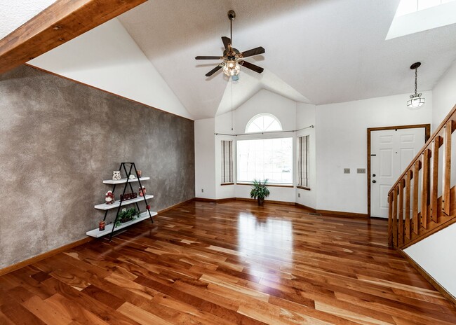 Photo - NW Home in Mt Shadows in D20