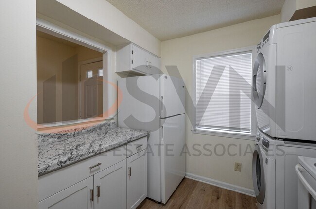 Photo - Spacious 2BR, 2BA Condo in Desirable Chapel Hill Community