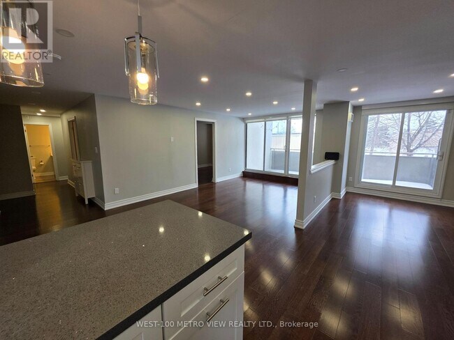 Photo - 1415 Ghent Ave Unité 202