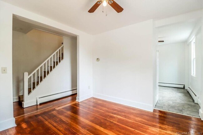 Photo - 14 Poplar St Unit B