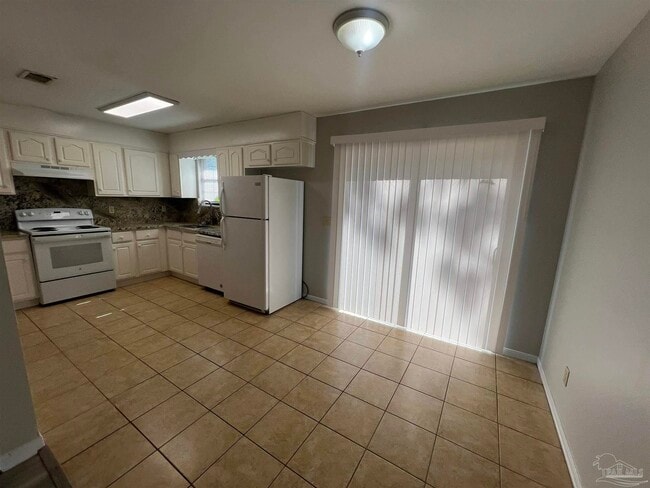 Photo - 842 Amberway Dr