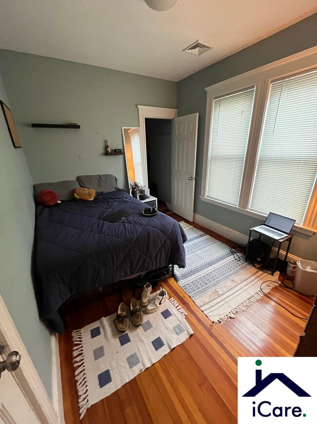 Building Photo - 7 Denby Rd