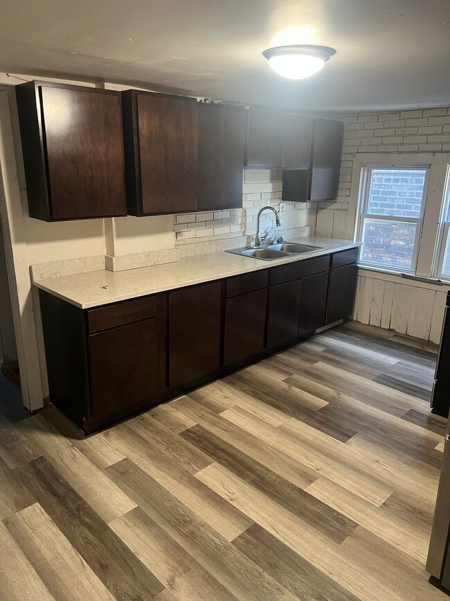 Building Photo - 1862 Indianapolis Blvd Unit 2A Rental