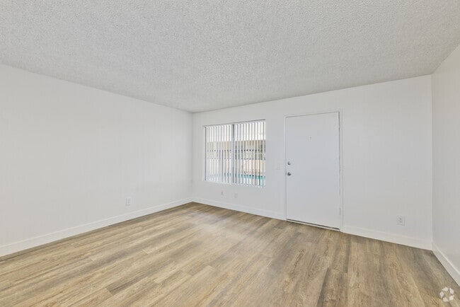 1BR, 1BA - 558SF - Living Room - Kendall Brook Apartments