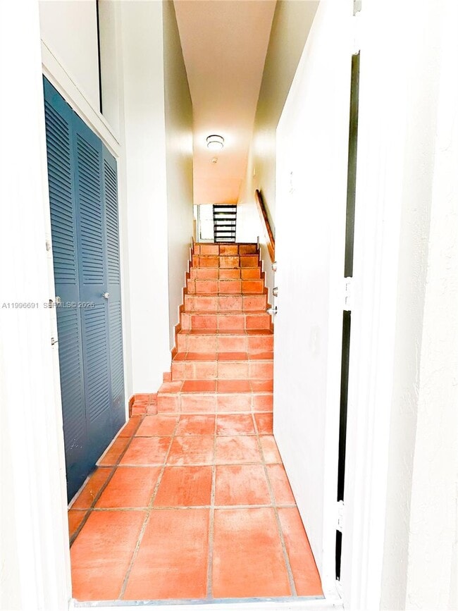 Photo - 10000 NW 9th St Cir