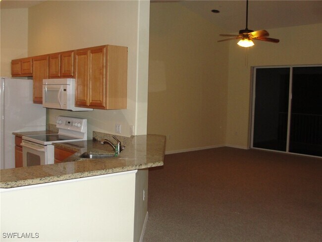 Photo - 1295 Henley St Unit 1204