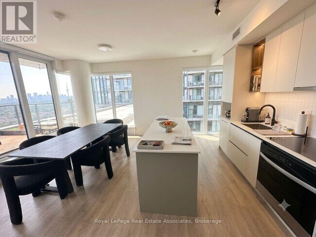 Photo - 1285 Dupont St Unit 1309
