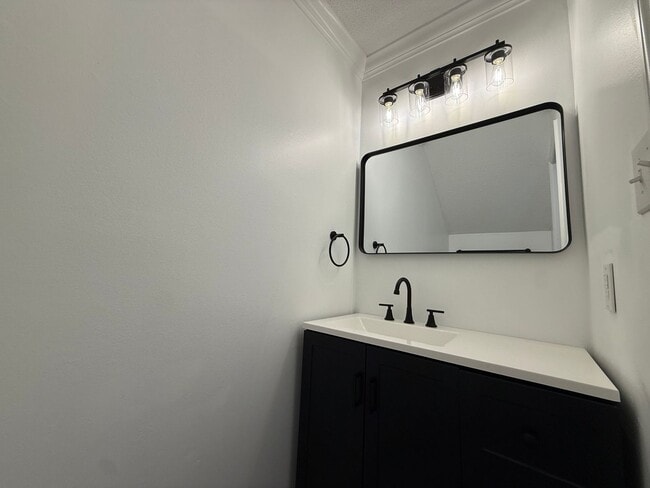 Photo - 3/3 Fully Renovated Town Home Available!