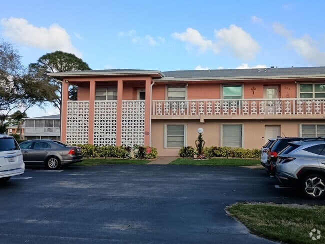 Building Photo - 1341 NW 20th Ave Rental