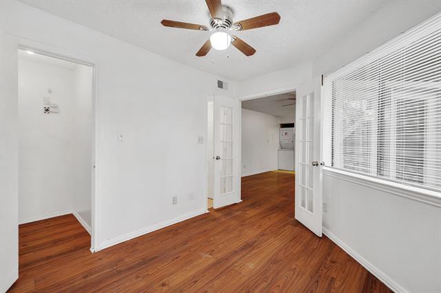 Photo - 9823 Walnut St Unit 304