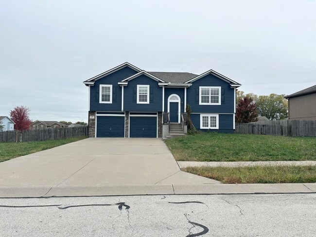 Photo - 3 Bed | 2.5 Bath | 2 Car Split Level Home in Belton