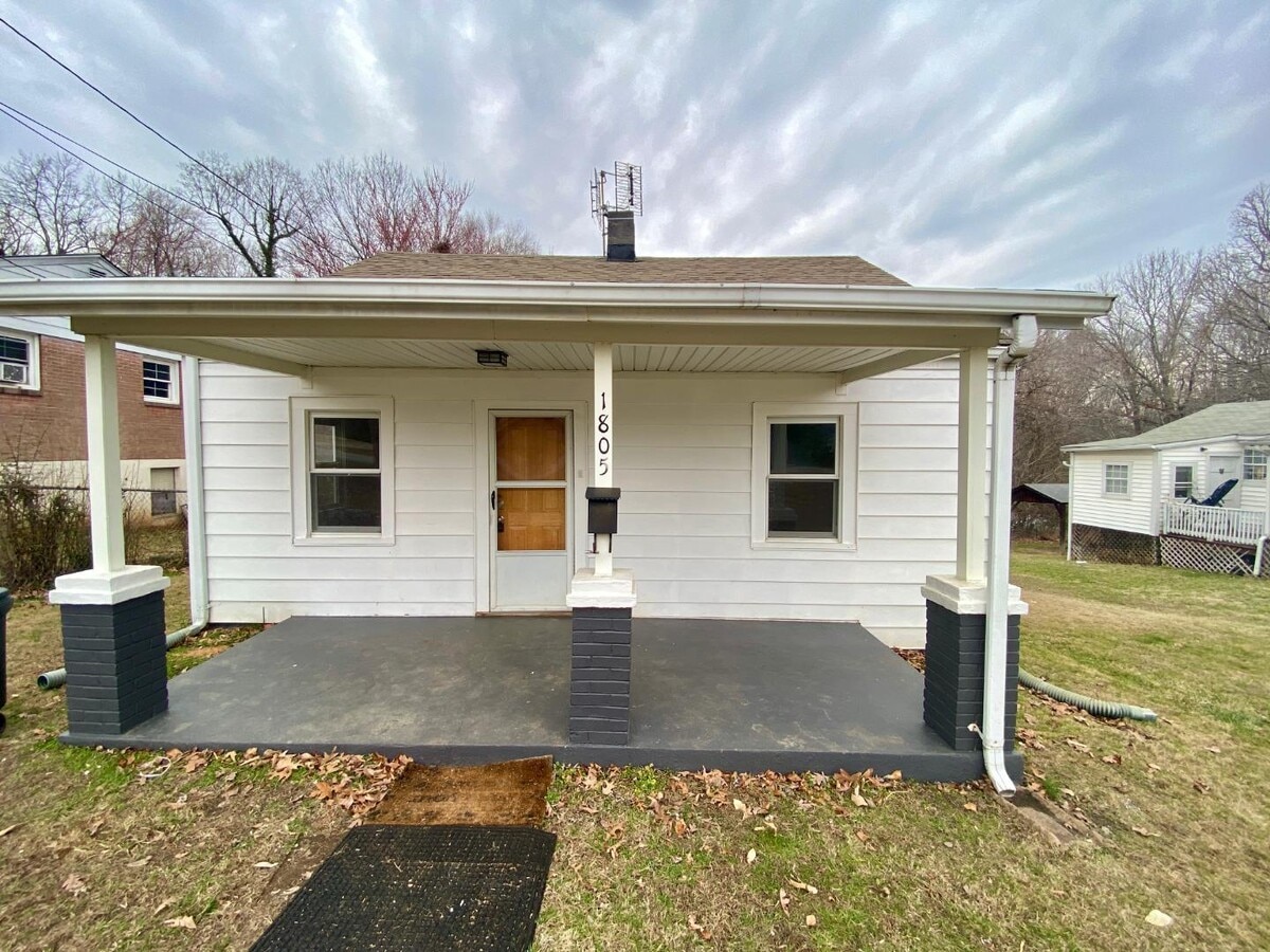 Photo - 1805 Ridge Ave