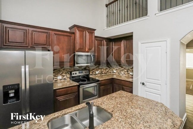 528 Sagebrush Ln