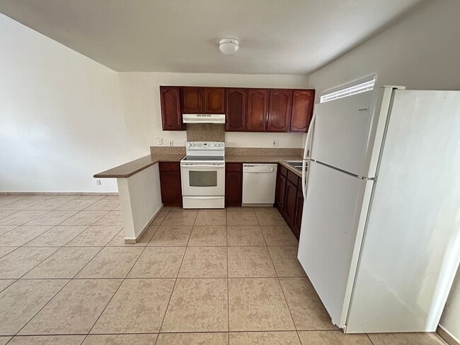 Photo - Garden Ln Unit #D