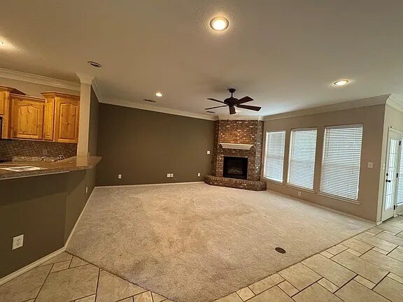 Photo - Comfy 3 bd/2 bth home in quiet neighborhood. Walk to the grocery store. 10 minutes to downtown. A...