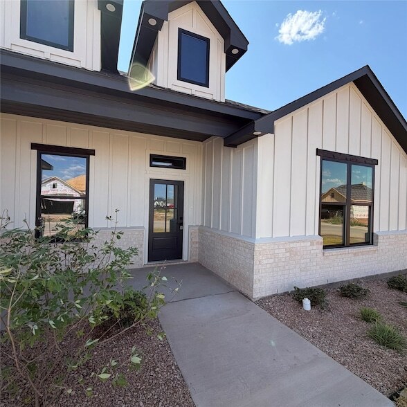 Photo - 7802 Enderby Ln