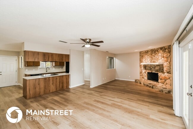 Photo - 576 Charles Carroll St